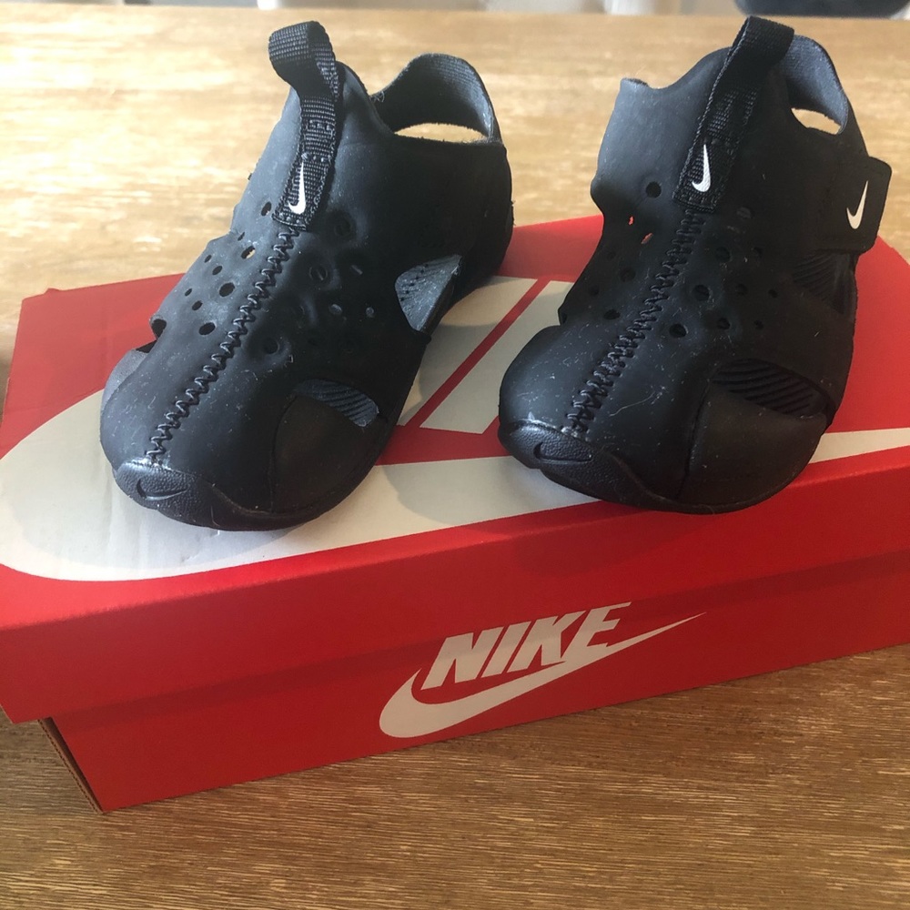 Nike sandals